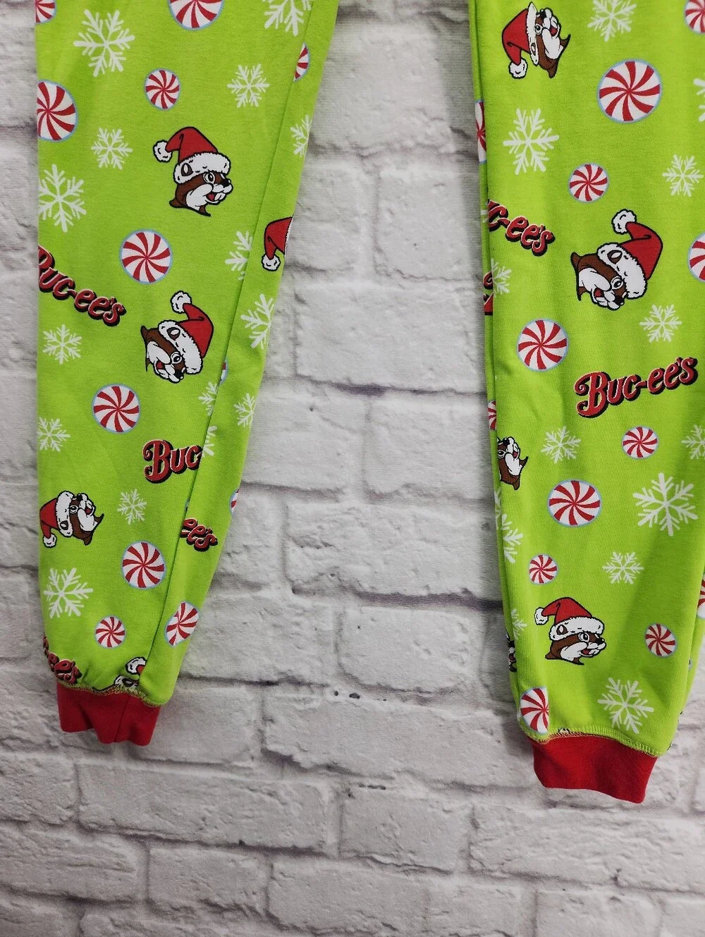 Buc-ee's Christmas Santa Beaver Holiday One Piece Pajamas Youth Large YL